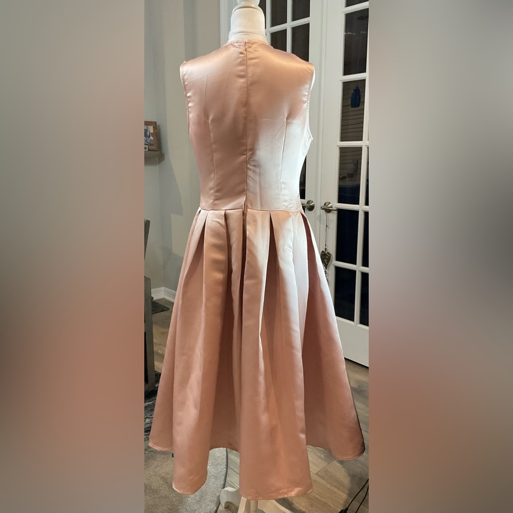 NWT Cider Pink Satin Sleeveless Bow Front Pleated Midi Dress Size M 🎀 - Picture 11 of 16